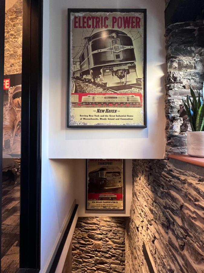 Loft 11 Stunning Luxury Nyc Loft Style Interior Designed 2Bd Apartment Excellent City Centre Location Mezzanine Cinema Room Designer Furniture Amazing Space Douglas Luaran gambar